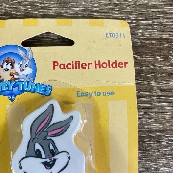 Pacifier Holder Baby Clip‎ Looney Tunes Boys Girls Toddler Babies Teether New - Picture 4 of 10
